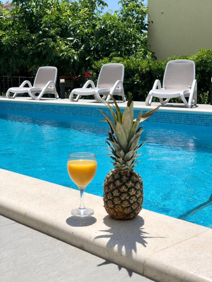 Seka Apartments With A Pool Kaštela 외부 사진
