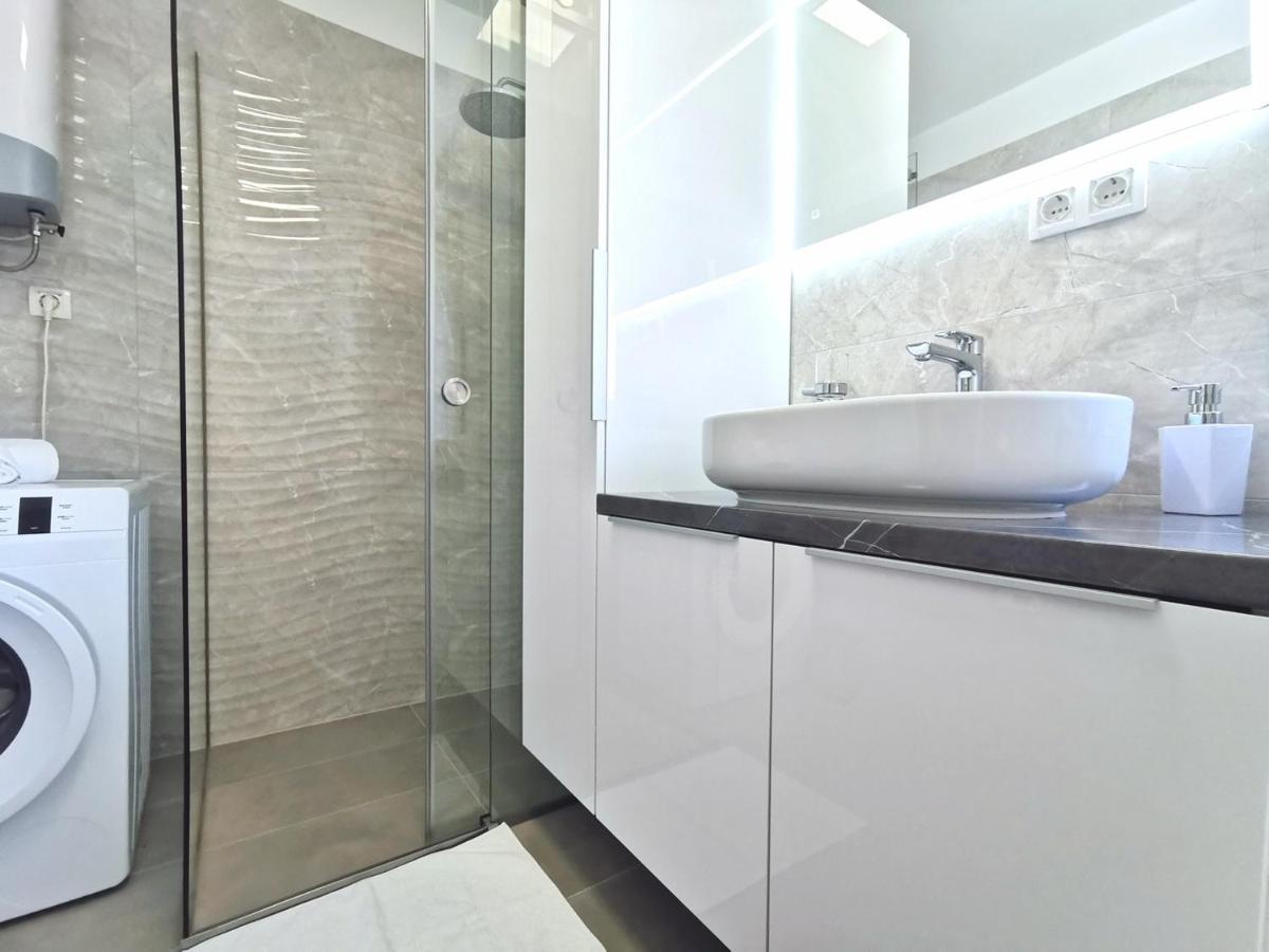 Seka Apartments With A Pool Kaštela 외부 사진