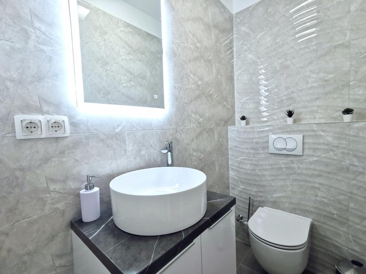 Seka Apartments With A Pool Kaštela 외부 사진
