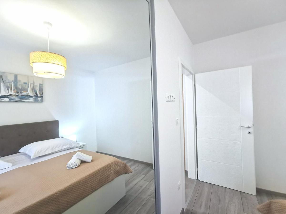 Seka Apartments With A Pool Kaštela 외부 사진